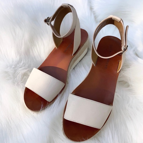 Women’s platform sandals - Picture 2 of 3